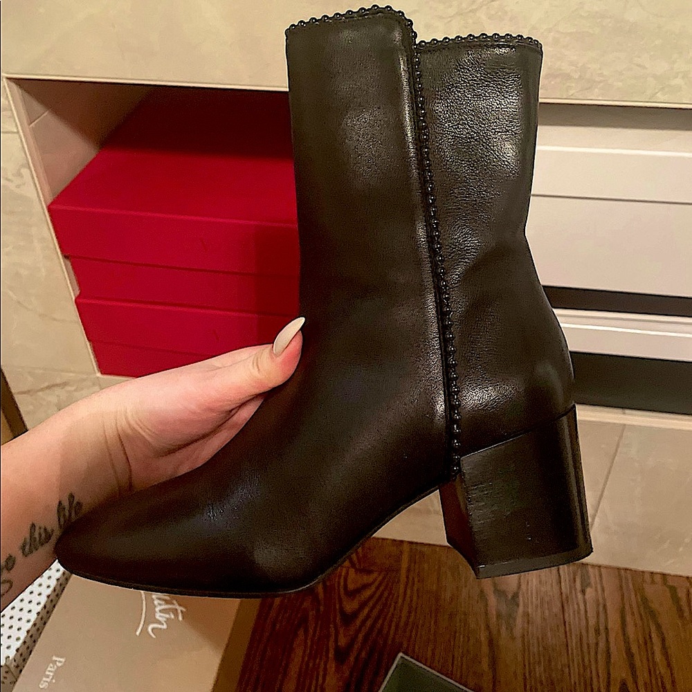 Aquatalia Boots size 8